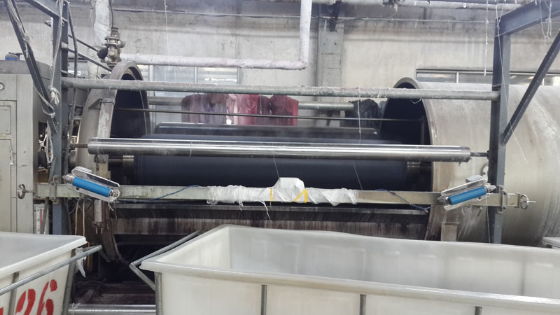 Lot dyeing