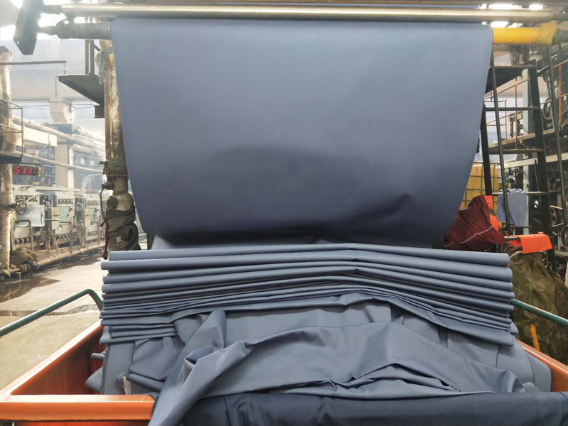 Continuous dyeing  