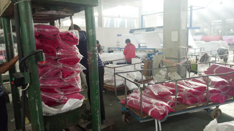 Packaging in bale 