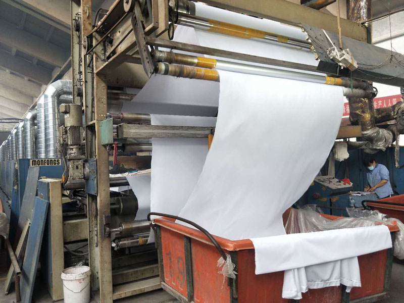 Continuous dyeing  
